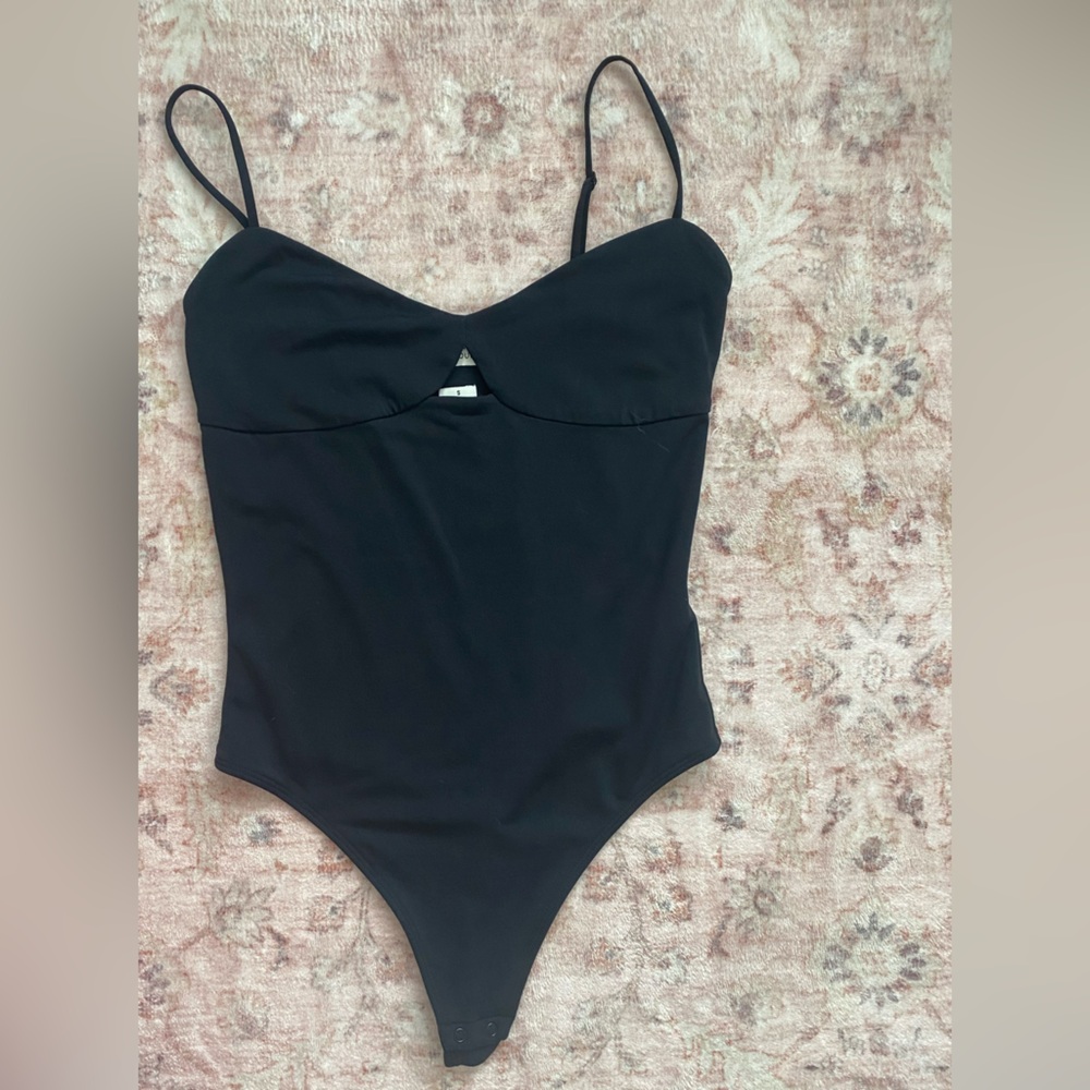 Aritzia Babaton Contour bodysuit top